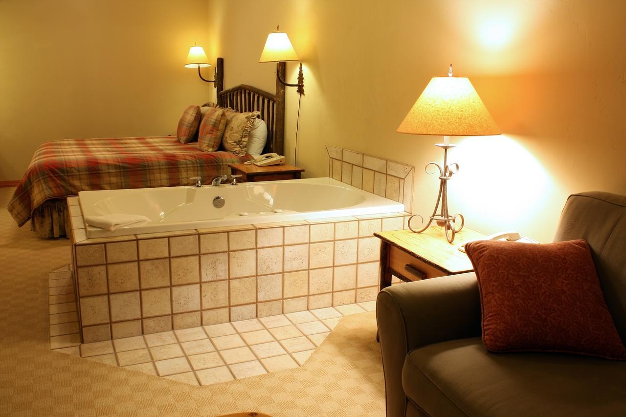 Mountain Lake Lodge Woods Bay エクステリア 写真