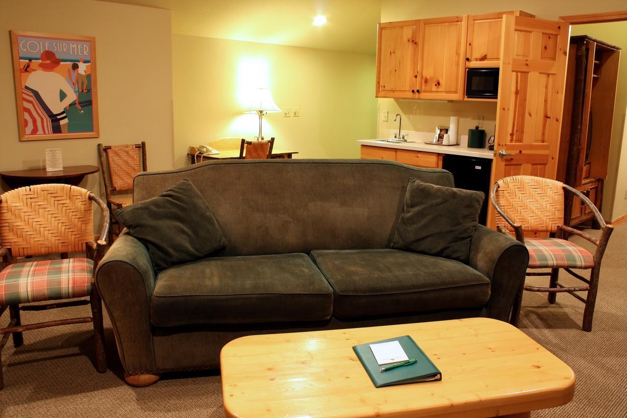 Mountain Lake Lodge Woods Bay エクステリア 写真