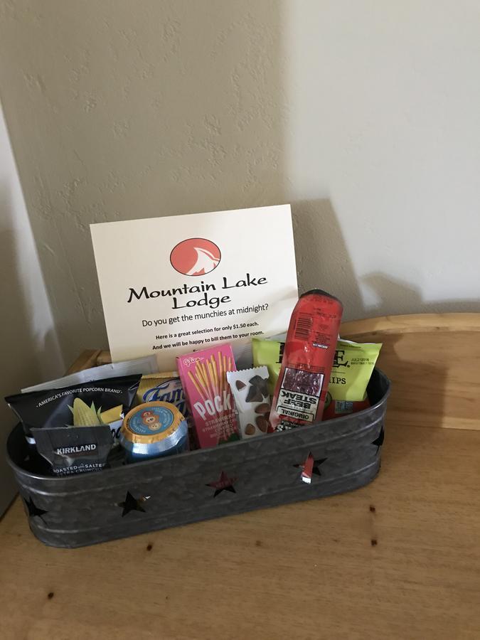 Mountain Lake Lodge Woods Bay エクステリア 写真