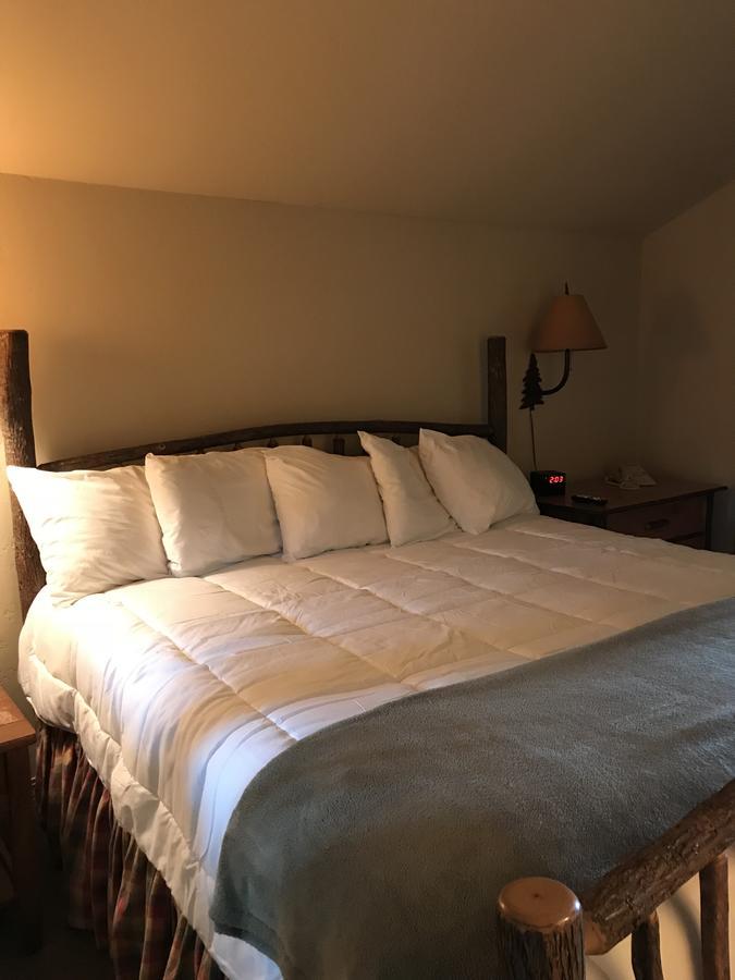 Mountain Lake Lodge Woods Bay エクステリア 写真