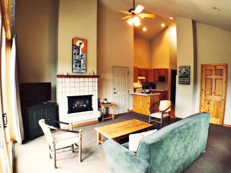 Mountain Lake Lodge Woods Bay エクステリア 写真